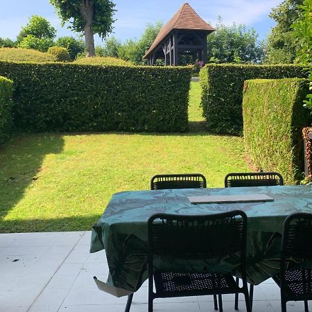 Rez-De-Jardin - Residence Avec Piscine - Deauville Bagian luar foto