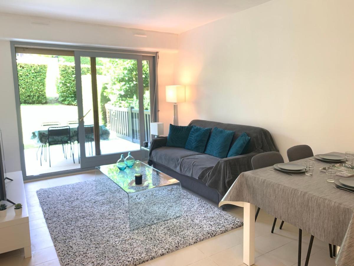 Rez-De-Jardin - Residence Avec Piscine - Deauville Bagian luar foto